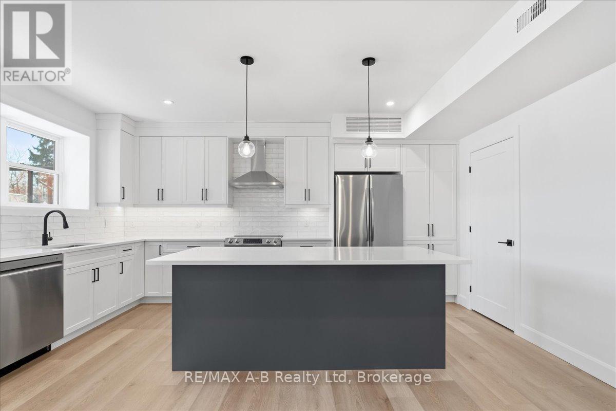 1 - 74a Church Street, Stratford, Ontario  N5A 2R2 - Photo 8 - X13215208
