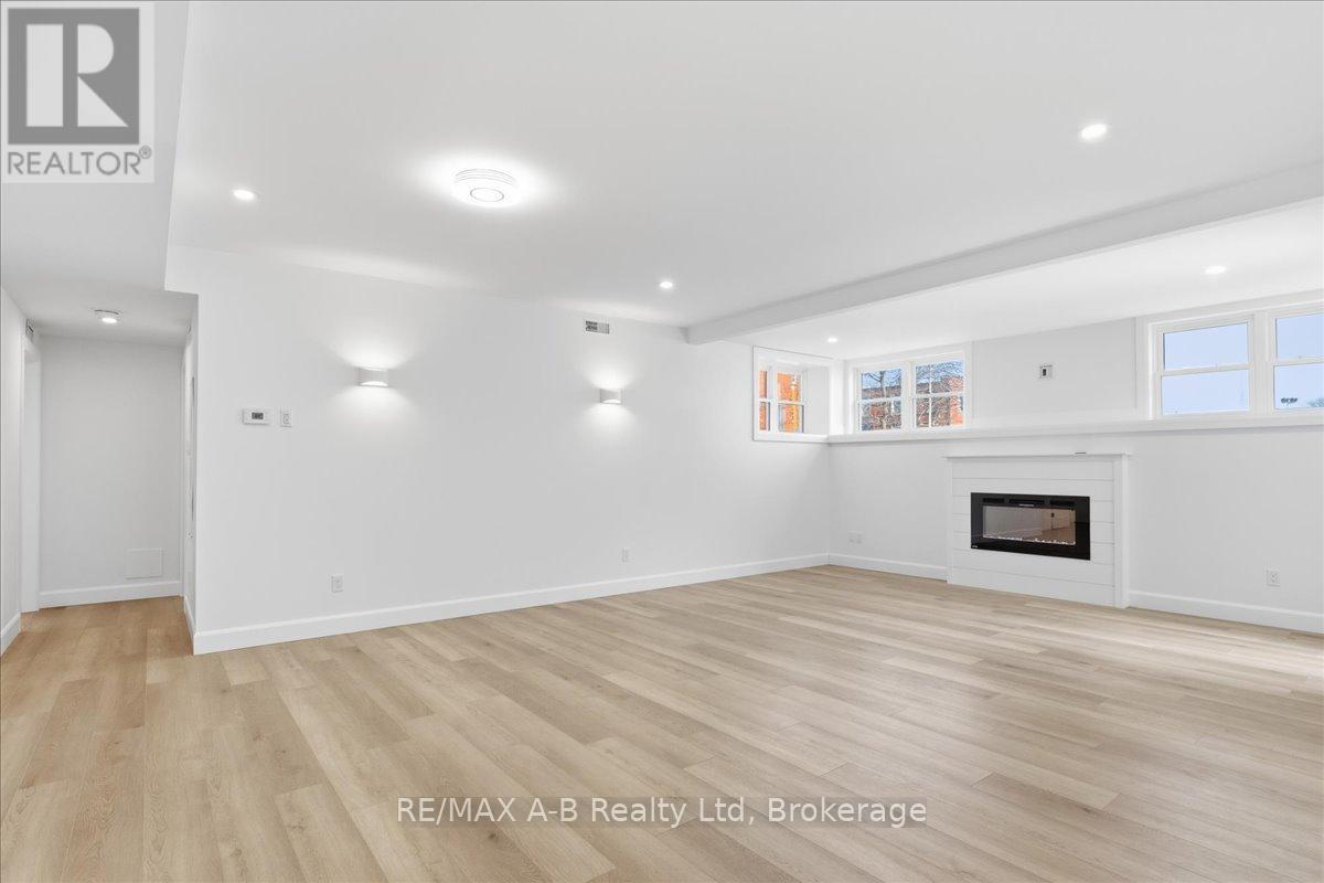 1 - 74a Church Street, Stratford, Ontario  N5A 2R2 - Photo 9 - X13215208