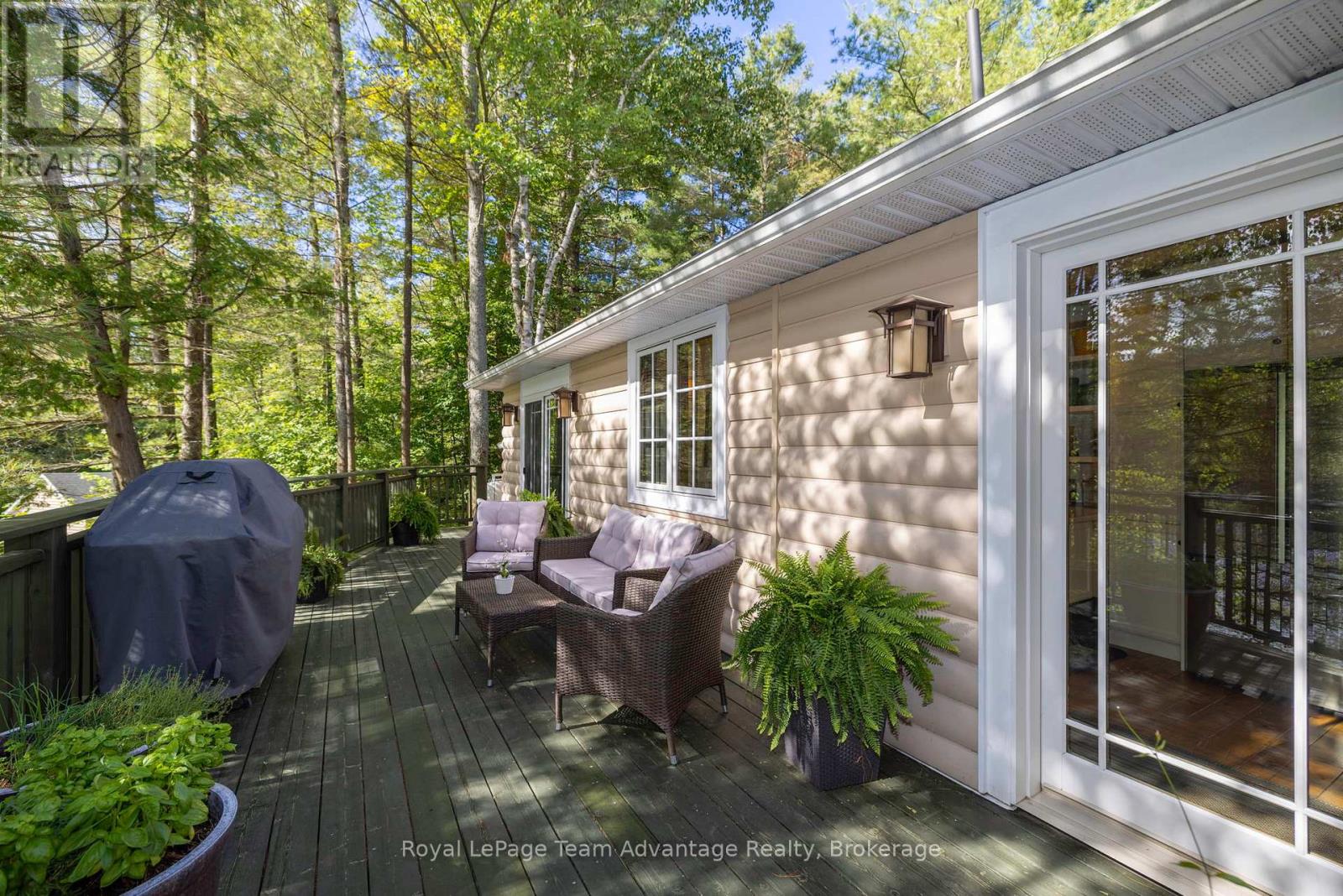 5 Fallingview Trail, Seguin, Ontario  P2A 0B2 - Photo 3 - X13215520