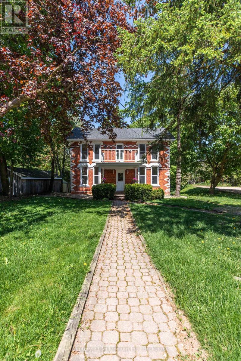 26 Victoria Avenue, Grey Highlands, Ontario  N0C 1H0 - Photo 2 - X13215624