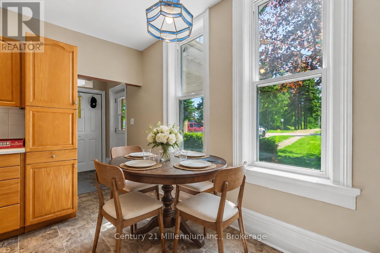 26 Victoria Avenue, Grey Highlands, Ontario  N0C 1H0 - Photo 8 - X13215624
