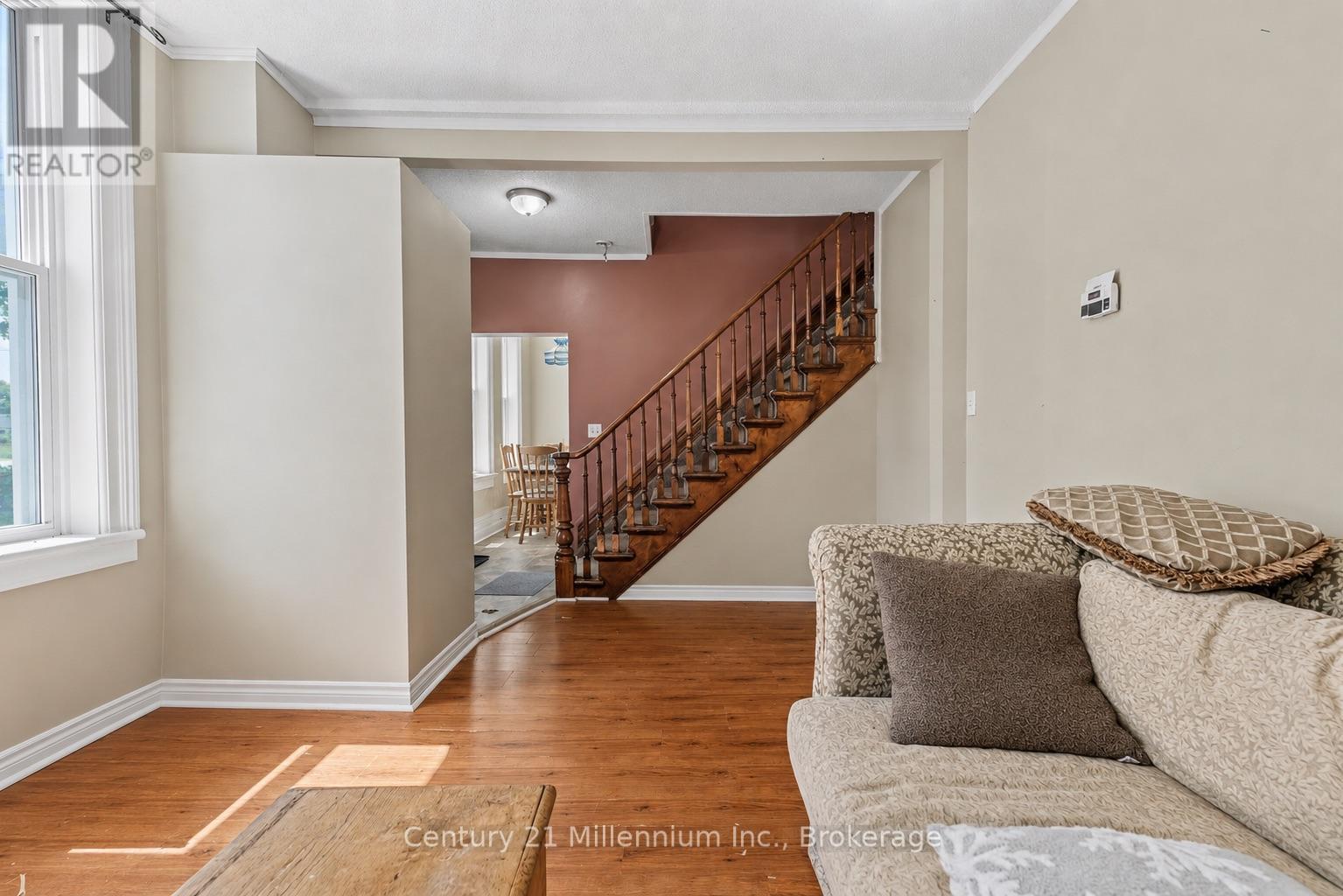 26 Victoria Avenue, Grey Highlands, Ontario  N0C 1H0 - Photo 9 - X13215624