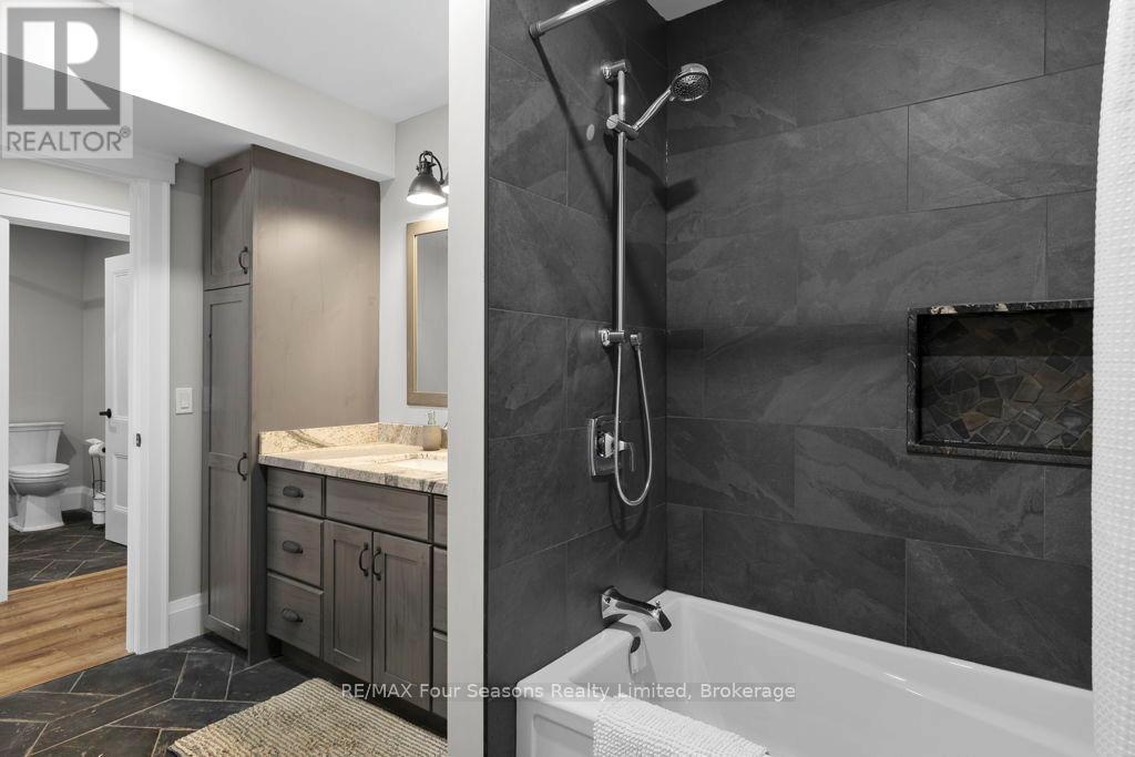 8672 County Rd 91 Road, Clearview, Ontario  L0M 1S0 - Photo 40 - S13216284