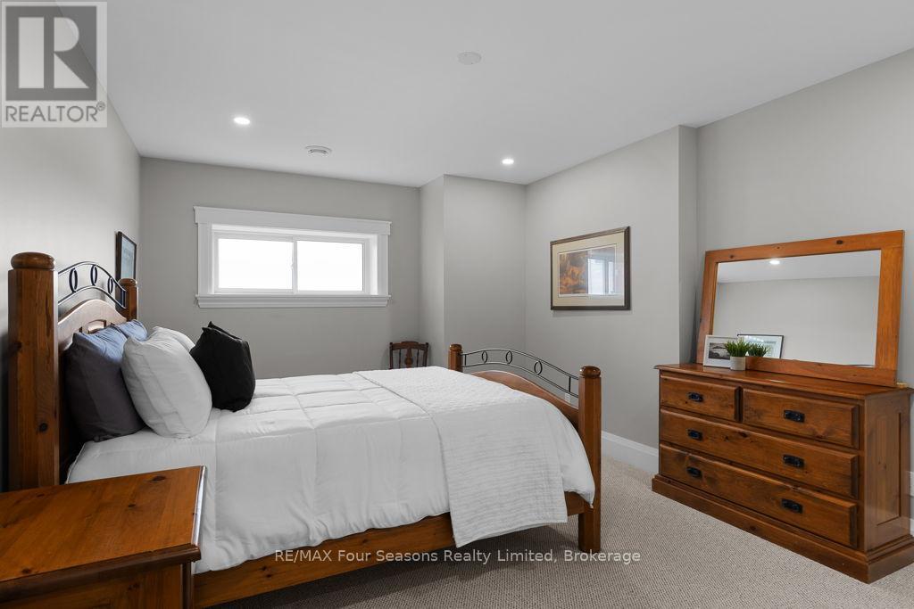 8672 County Rd 91 Road, Clearview, Ontario  L0M 1S0 - Photo 43 - S13216284