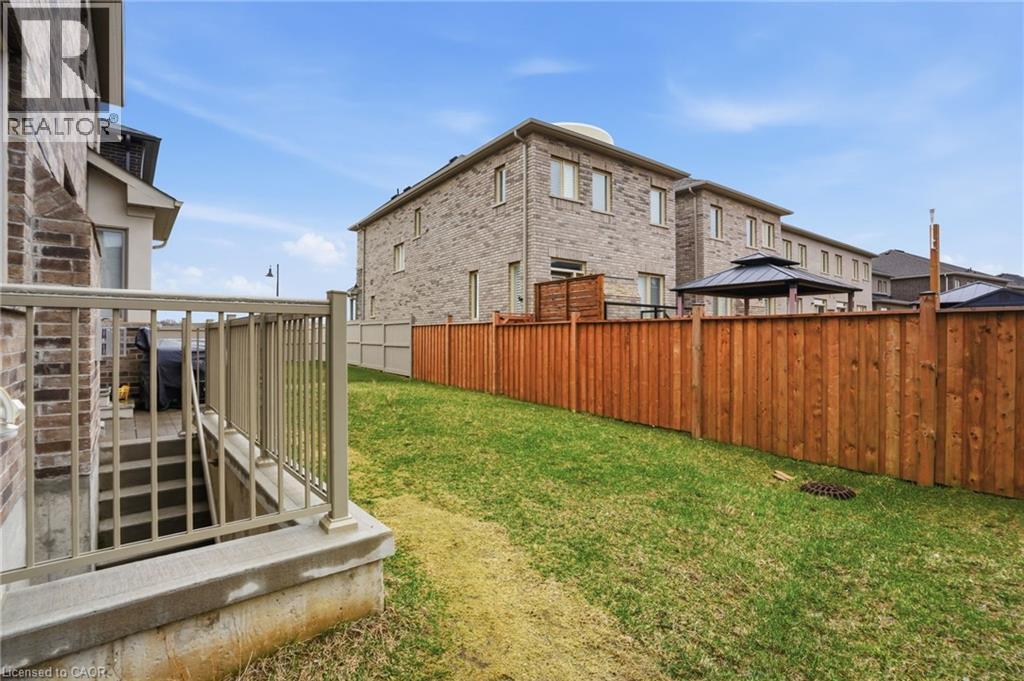 7 Grierson Trail, Waterdown, Ontario  L8B 1Z7 - Photo 46 - 40834947