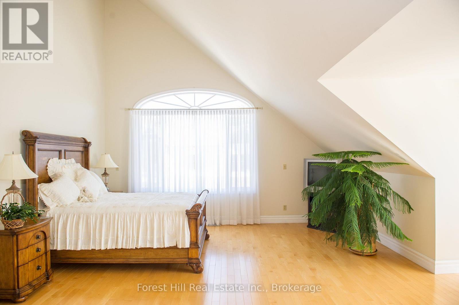 1066 Main Street, Lake Of Bays, Ontario  P0C 1E0 - Photo 12 - X13216390