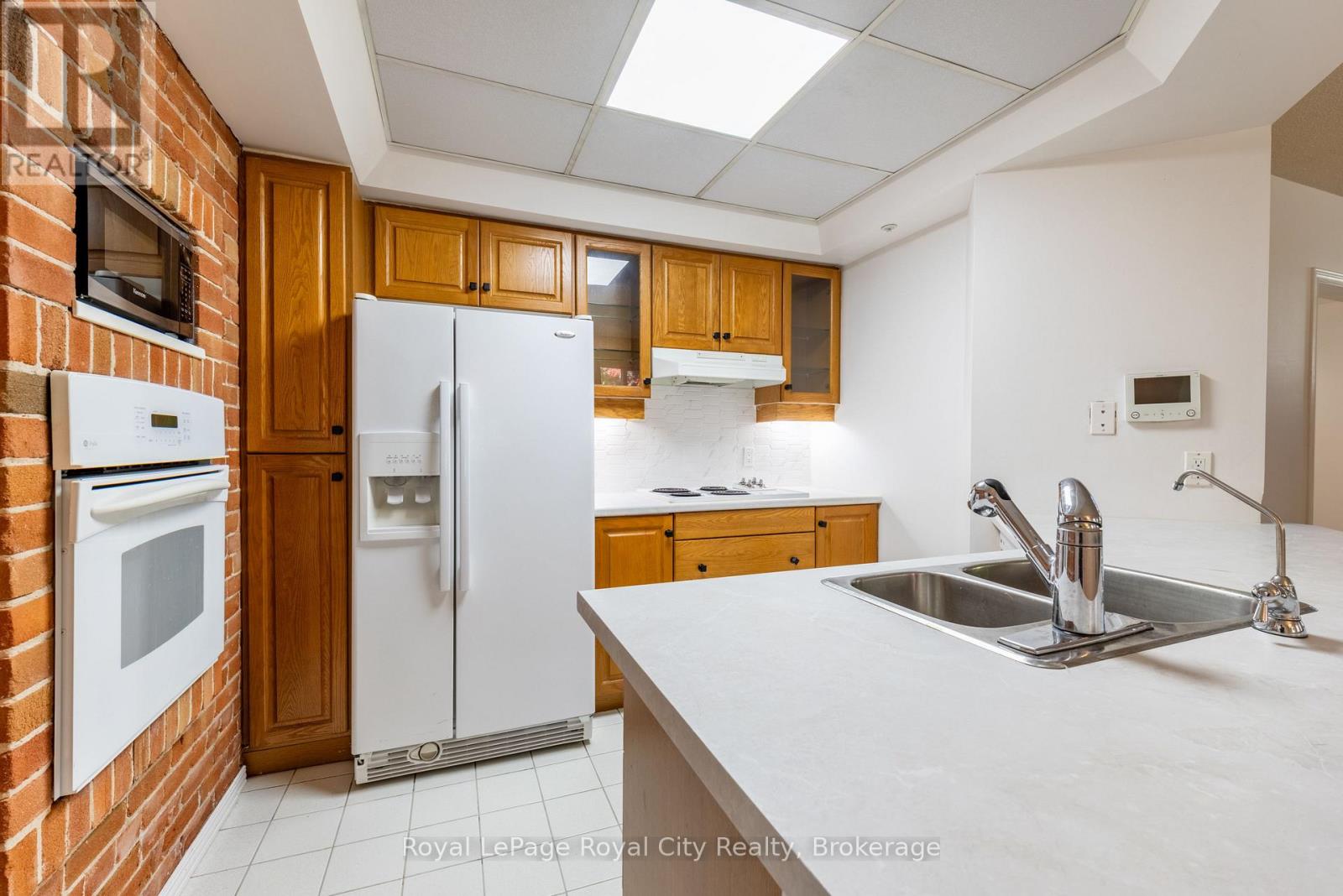 101 - 57 Suffolk Street W, Guelph, Ontario  N1H 2J1 - Photo 5 - X13216432