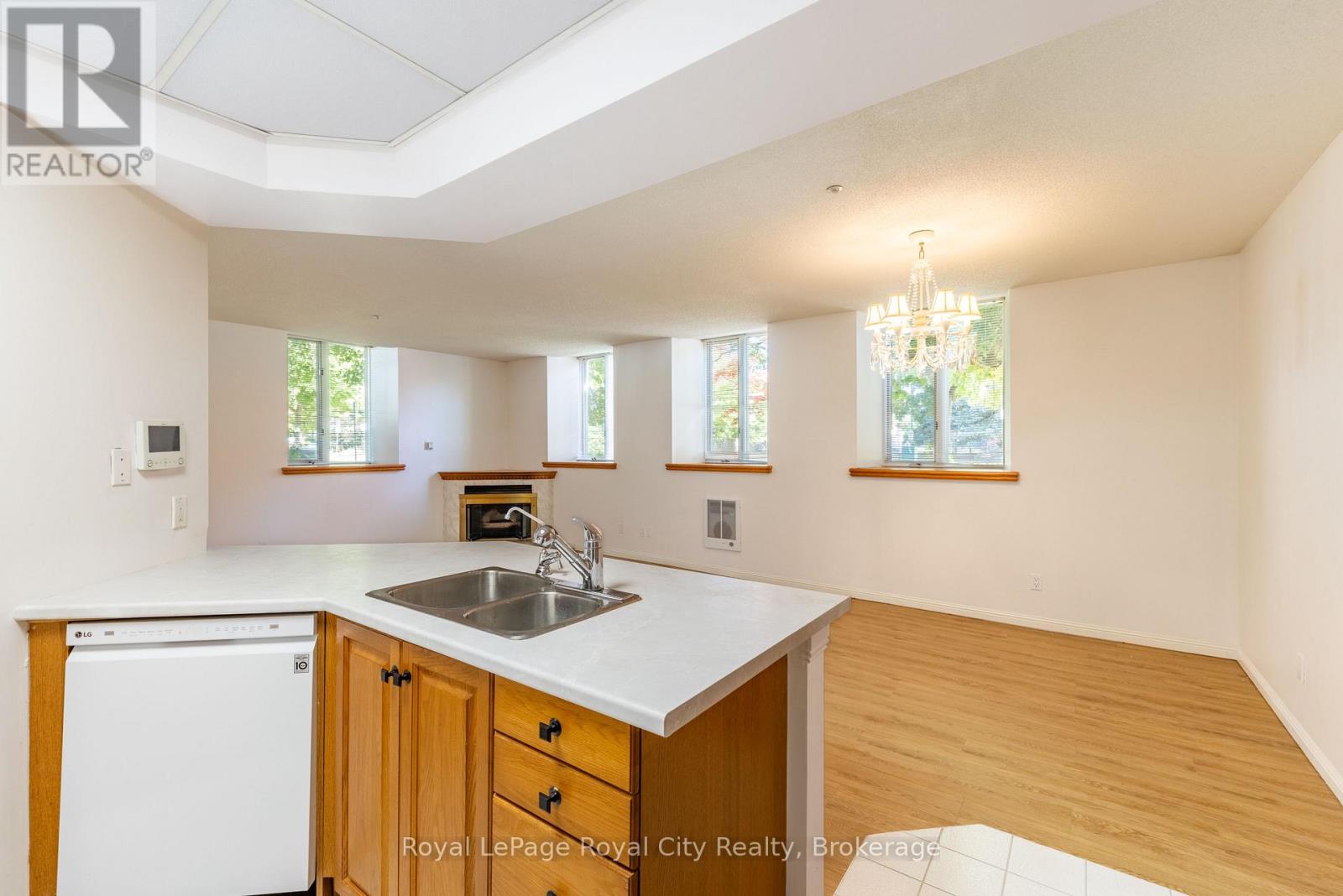 101 - 57 Suffolk Street W, Guelph, Ontario  N1H 2J1 - Photo 6 - X13216432