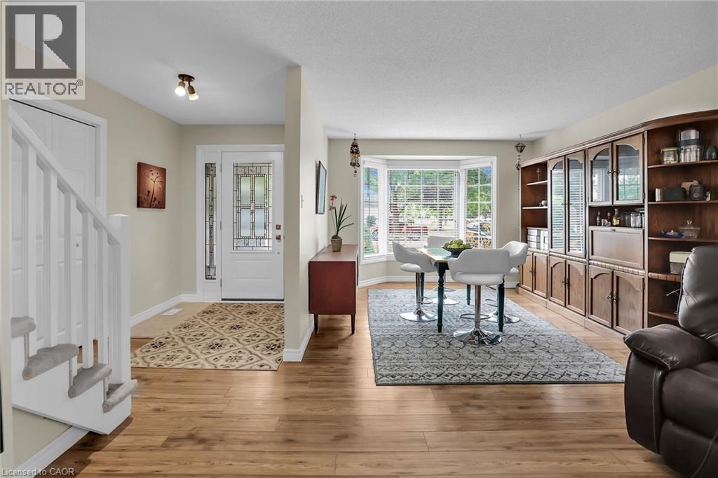 4432 Dennis Avenue, Beamsville, Ontario  L3J 0E3 - Photo 4 - 40834776