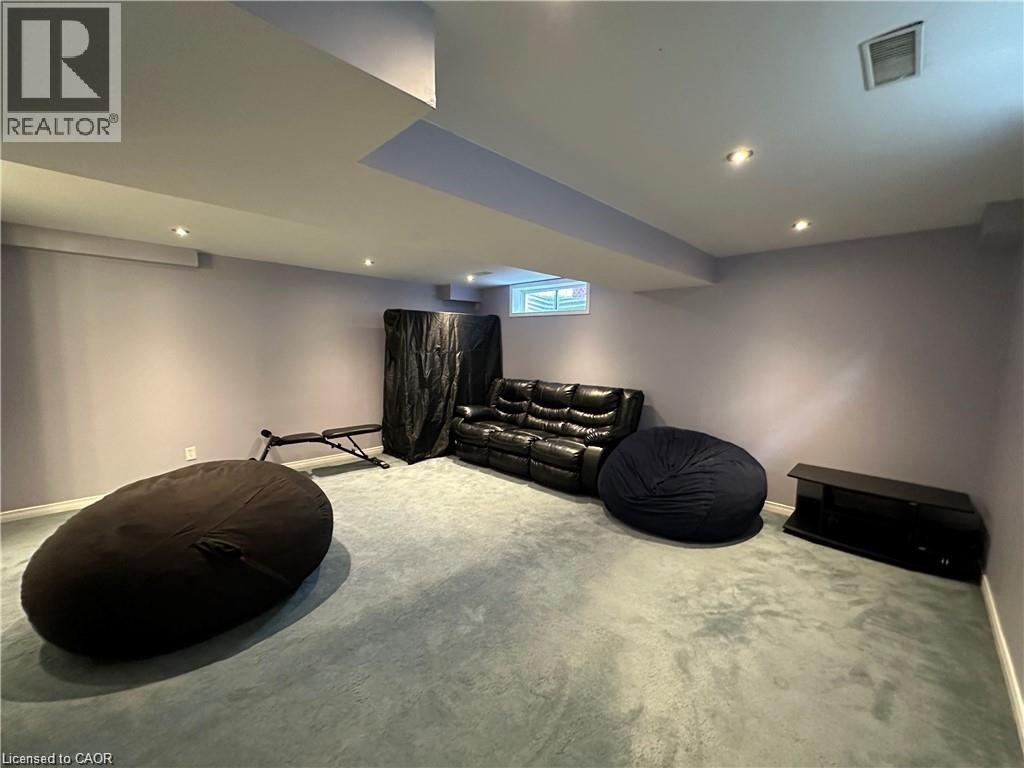 158 Wilderness Drive, Kitchener, Ontario  N2E 3R7 - Photo 26 - 40830990