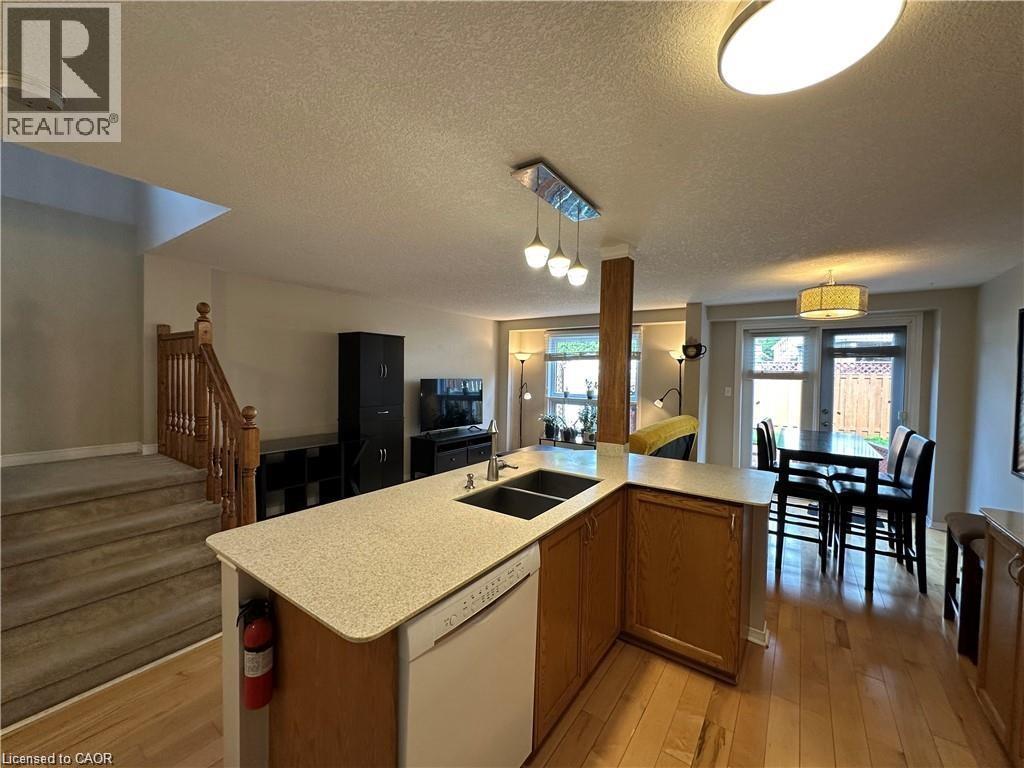 158 Wilderness Drive, Kitchener, Ontario  N2E 3R7 - Photo 4 - 40830990