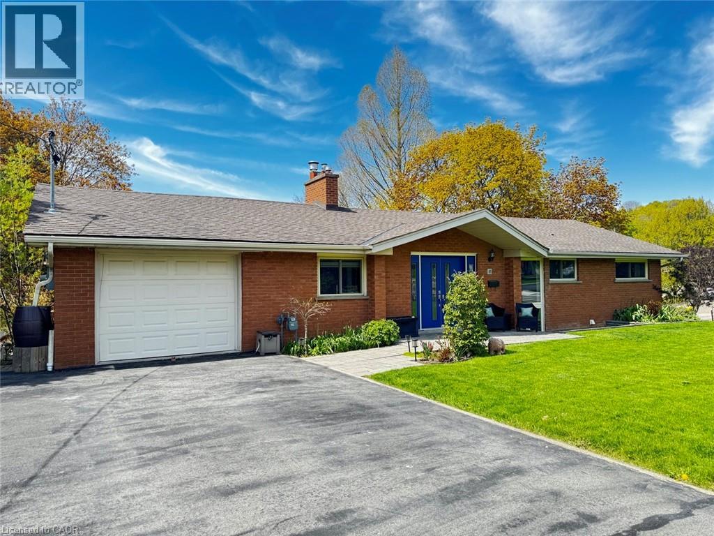 81 Thomson Drive, Waterdown, Ontario  L8B 0G5 - Photo 3 - 40834975