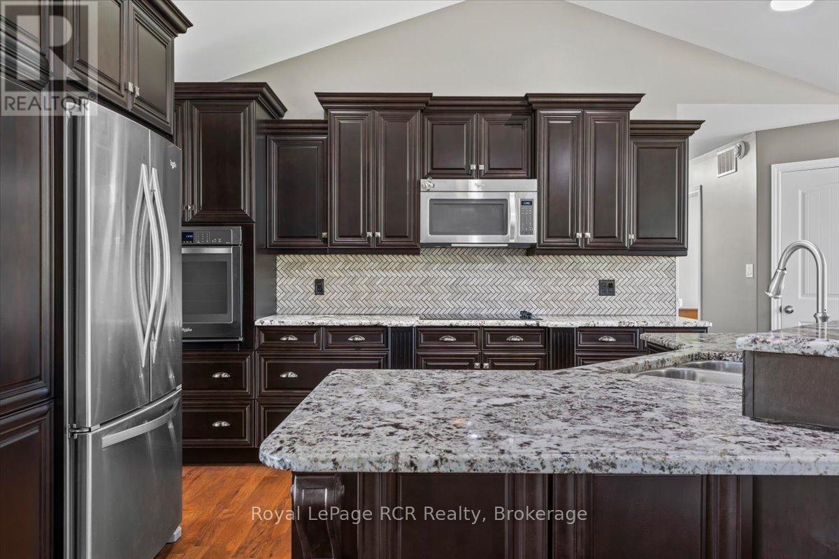 108 Marshall Heights Road, West Grey, Ontario  N0G 1R0 - Photo 8 - X13216896