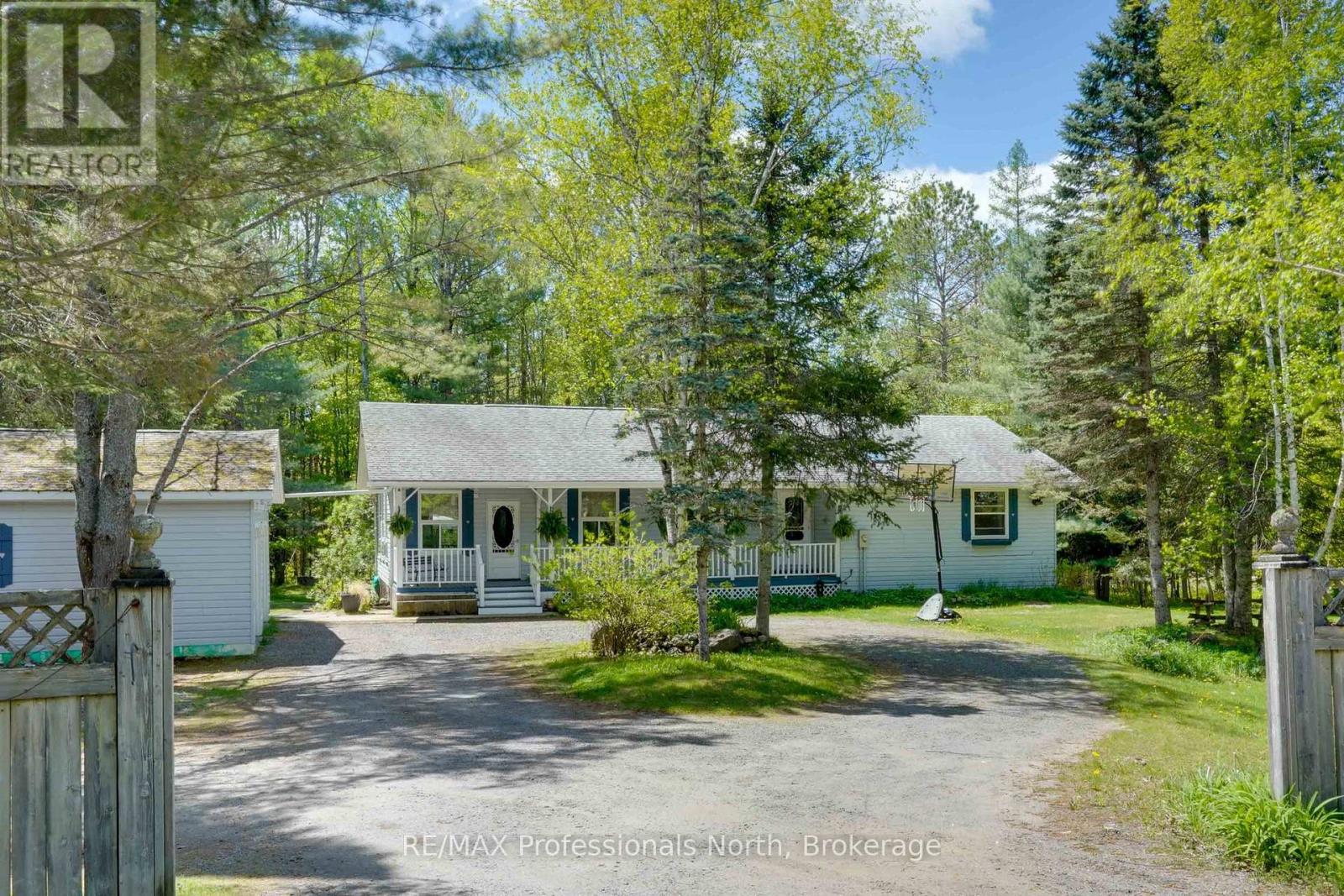 2593 Brunel Road, Huntsville, Ontario  P1H 2J3 - Photo 3 - X13217118