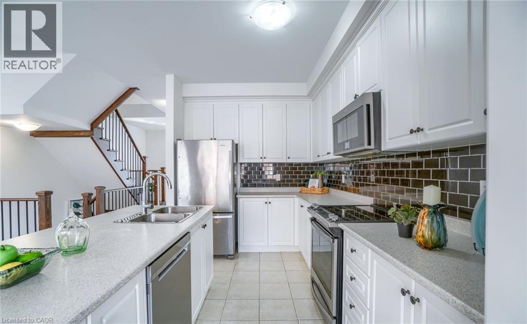 14 Faye Street, Brampton, Ontario  L6P 4M9 - Photo 3 - 40834682