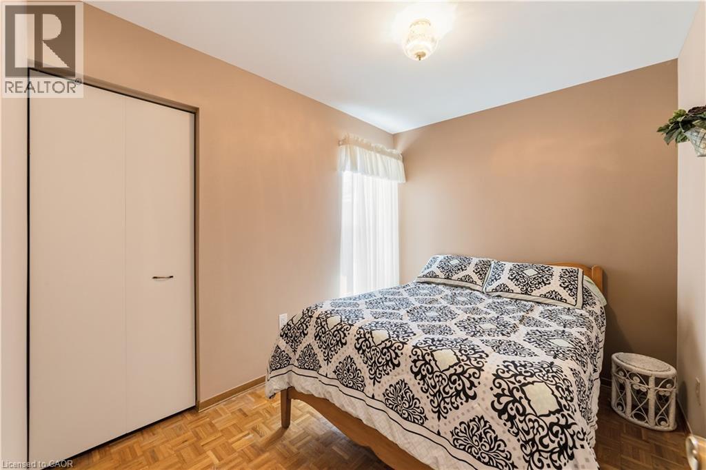 450 Brigadoon Drive, Hamilton, Ontario  L9C 6E4 - Photo 21 - 40833872