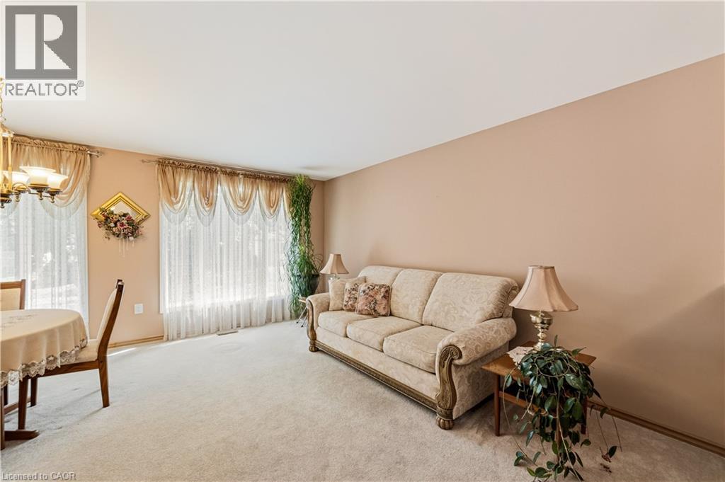 450 Brigadoon Drive, Hamilton, Ontario  L9C 6E4 - Photo 3 - 40833872
