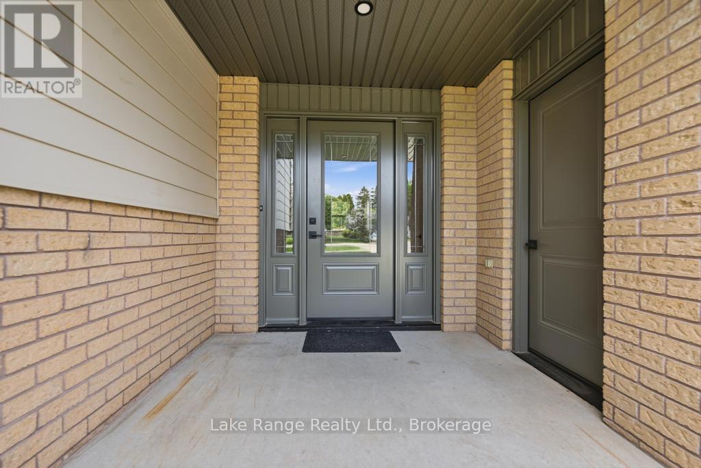 23 Parker Dr Drive E, Morris Turnberry, Ontario  N0G 1E0 - Photo 4 - X13217570