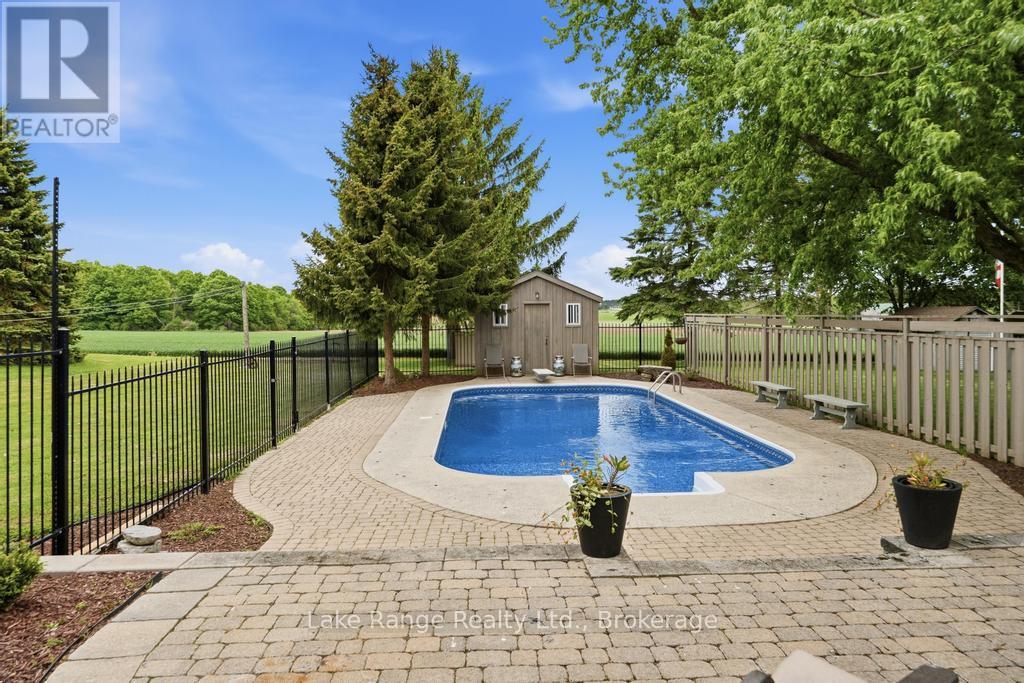23 Parker Dr Drive E, Morris Turnberry, Ontario  N0G 1E0 - Photo 5 - X13217570