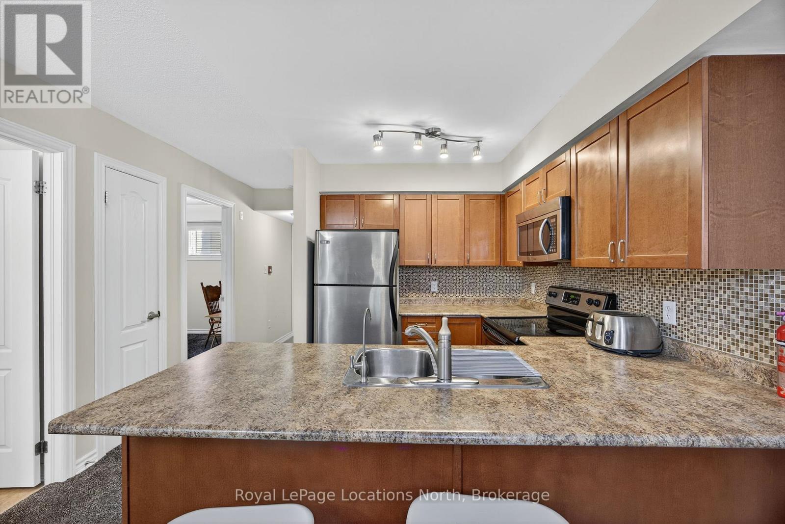 205 - 40 Mulligan Lane, Wasaga Beach, Ontario  L9Z 0C5 - Photo 12 - S13217716