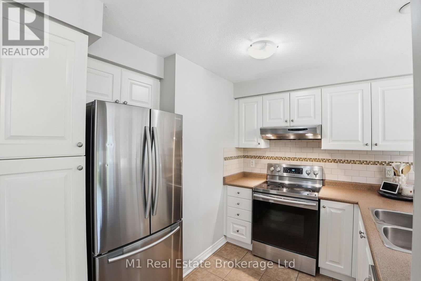22 Lambeth Way, Guelph, Ontario  N1L 0H1 - Photo 12 - X13217734
