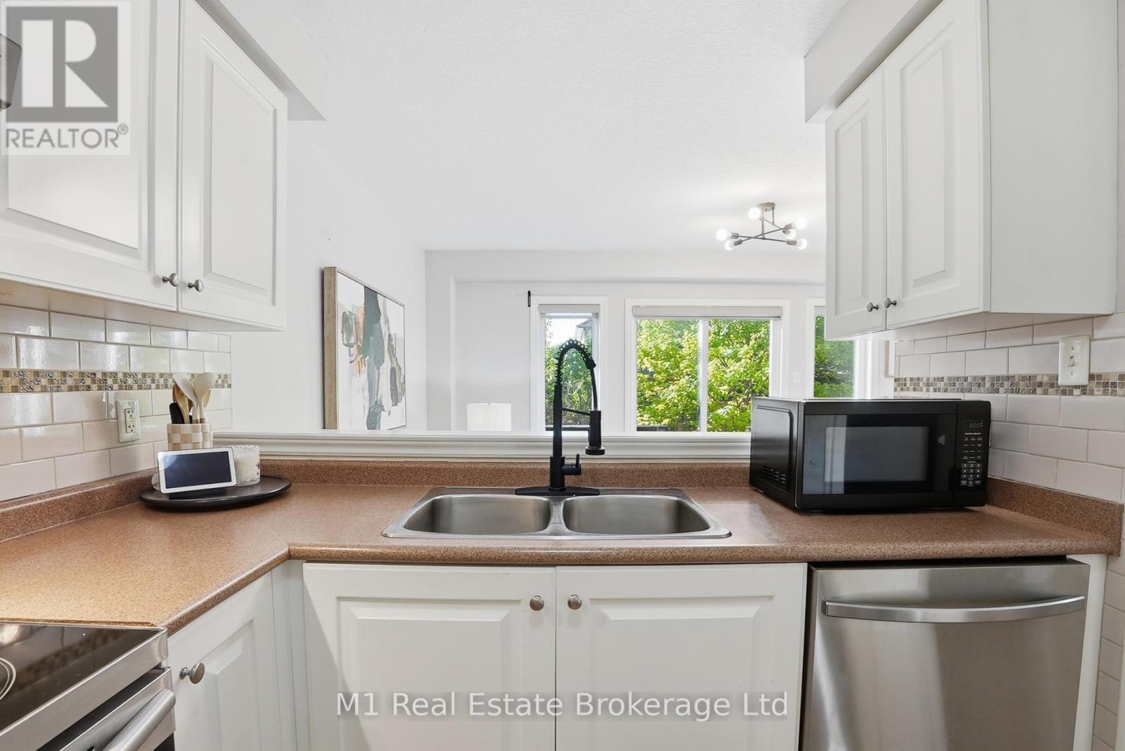 22 Lambeth Way, Guelph, Ontario  N1L 0H1 - Photo 14 - X13217734