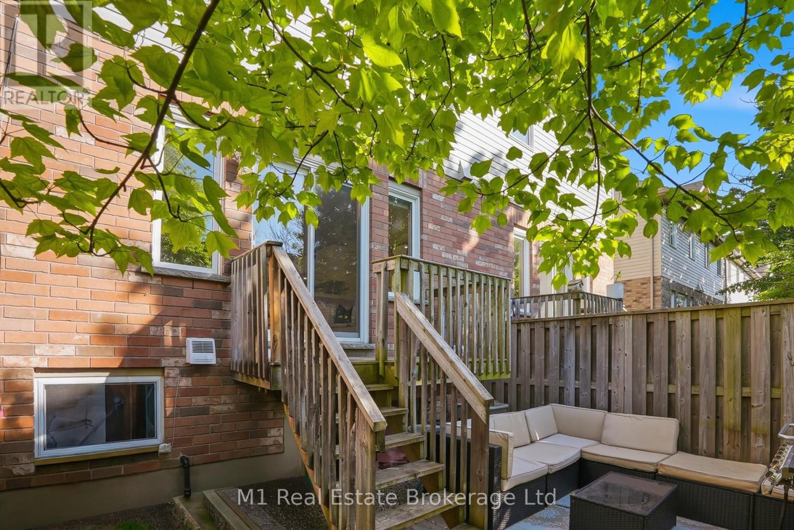 22 Lambeth Way, Guelph, Ontario  N1L 0H1 - Photo 33 - X13217734