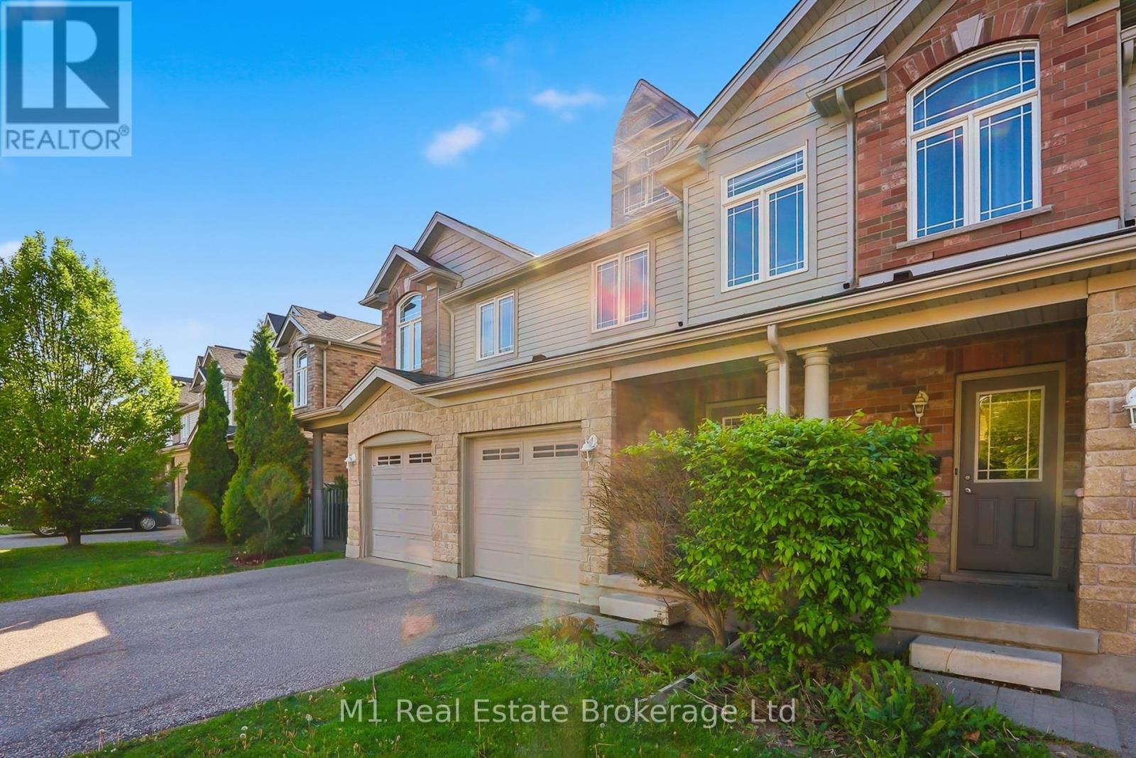 22 Lambeth Way, Guelph, Ontario  N1L 0H1 - Photo 4 - X13217734