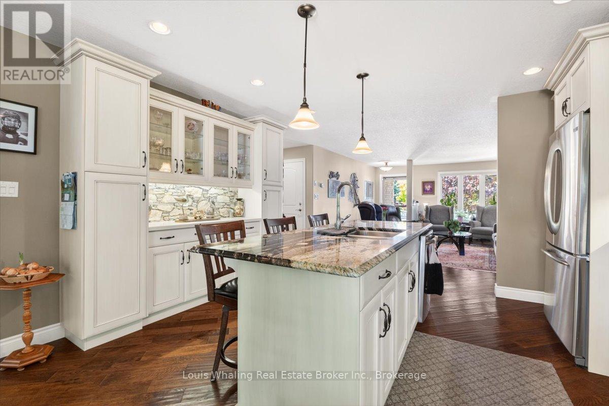 113 B 13th Avenue, Hanover, Ontario  N4N 3V1 - Photo 6 - X13217950