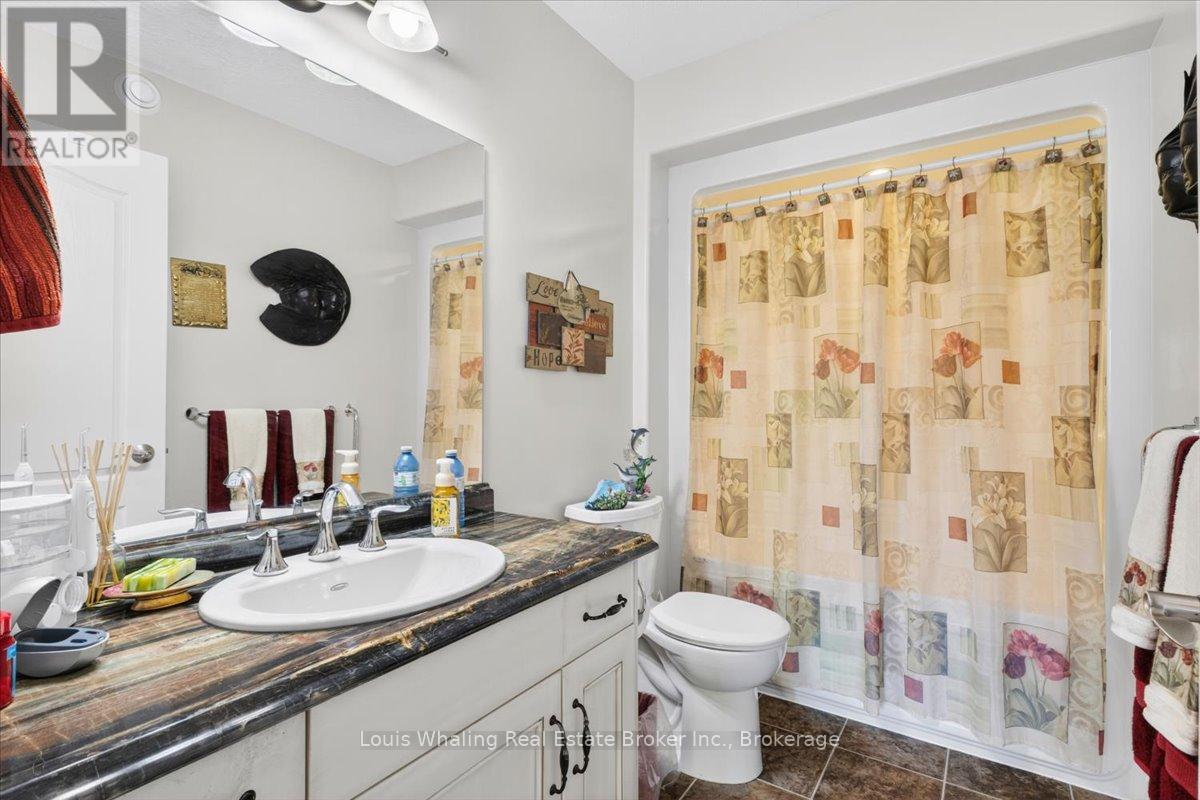 113 B 13th Avenue, Hanover, Ontario  N4N 3V1 - Photo 9 - X13217950