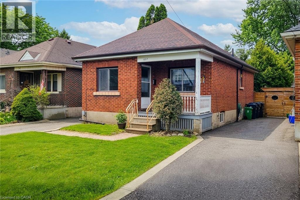 187 Paradise Road N, Hamilton, Ontario  L8S 3T2 - Photo 3 - 40834277