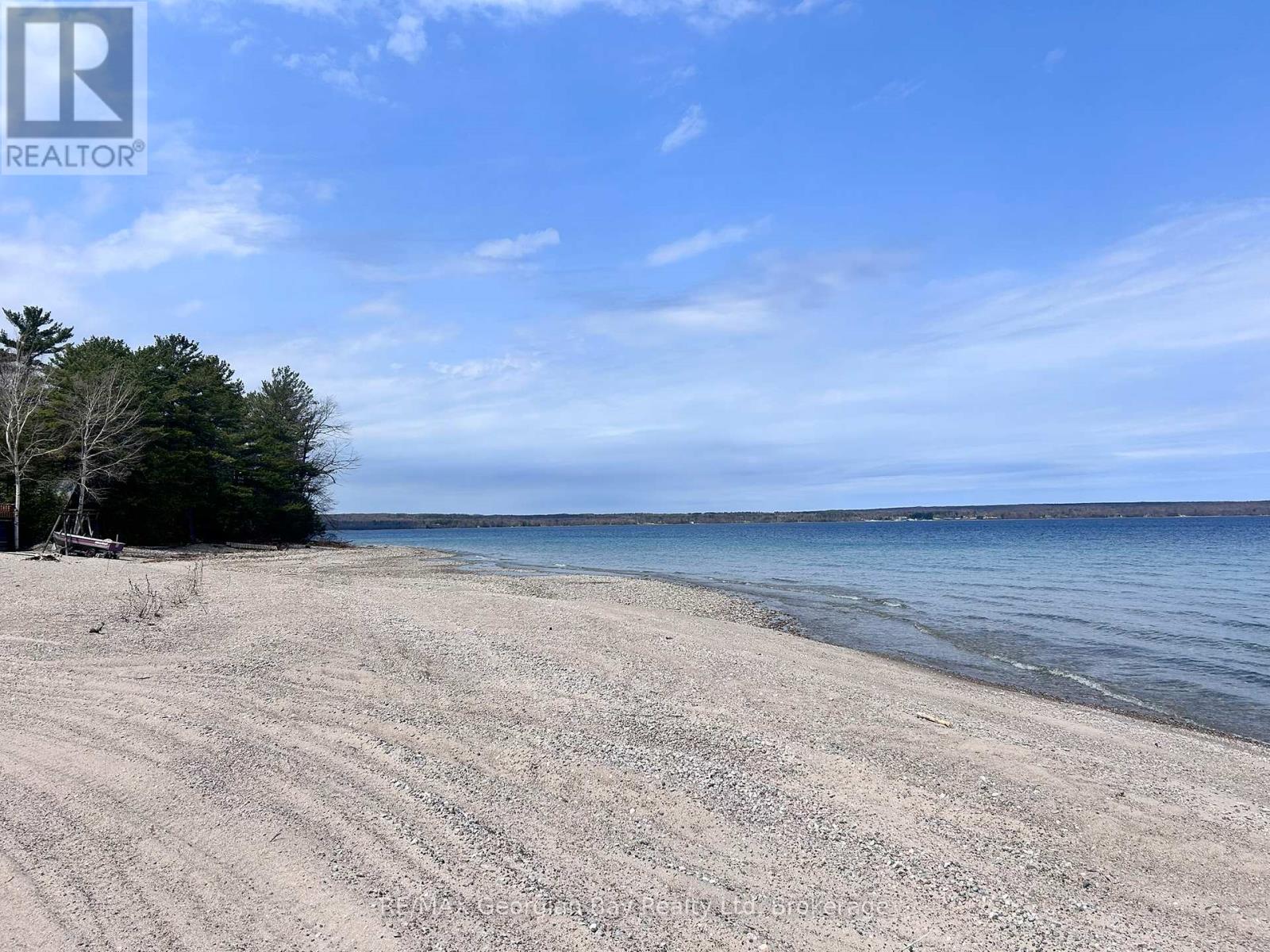 681 Mkade Kegwin Miikan Road, Christian Island 30, Ontario  L9M 0A9 - Photo 17 - S13218556
