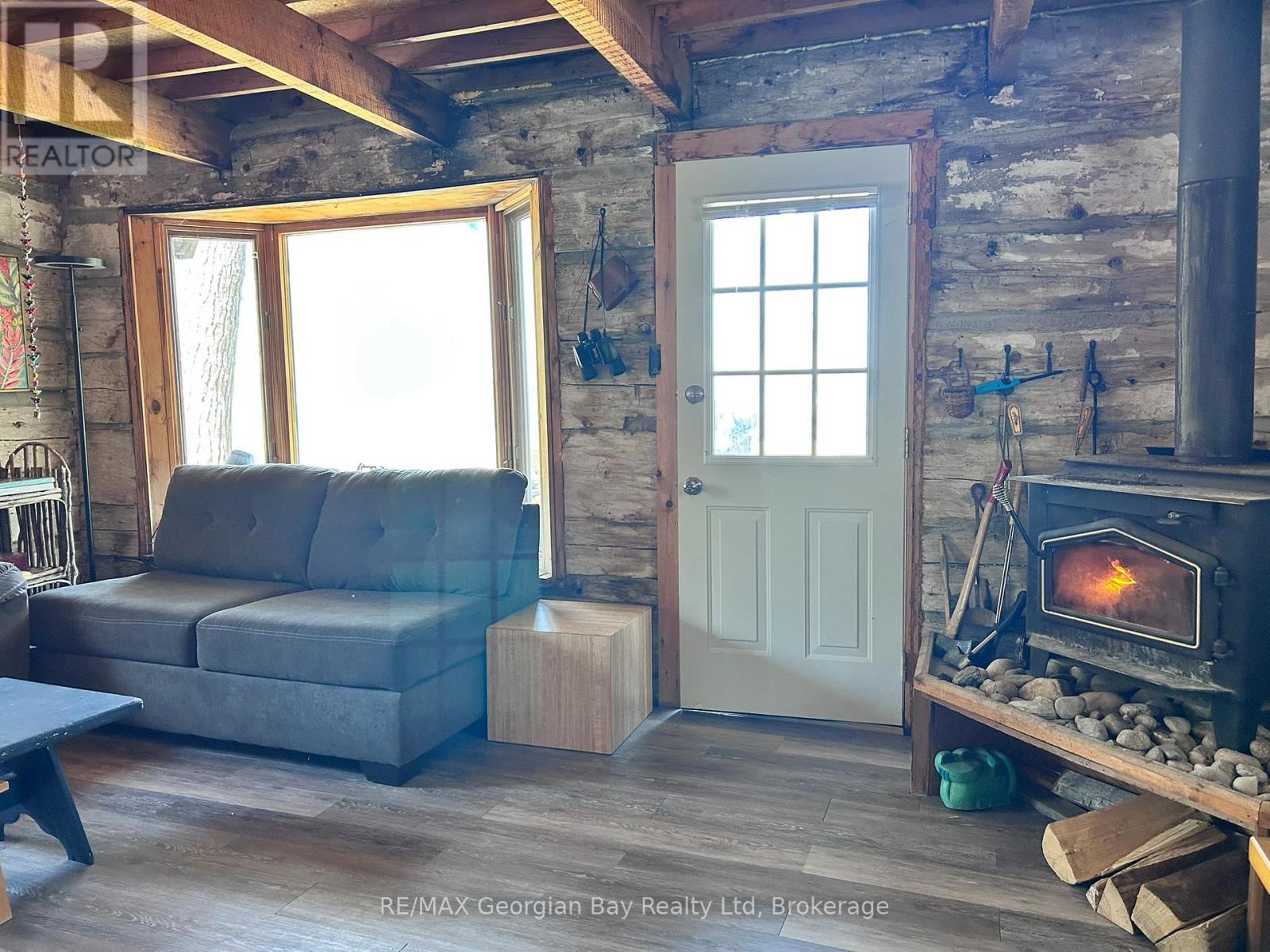 681 Mkade Kegwin Miikan Road, Christian Island 30, Ontario  L9M 0A9 - Photo 7 - S13218556