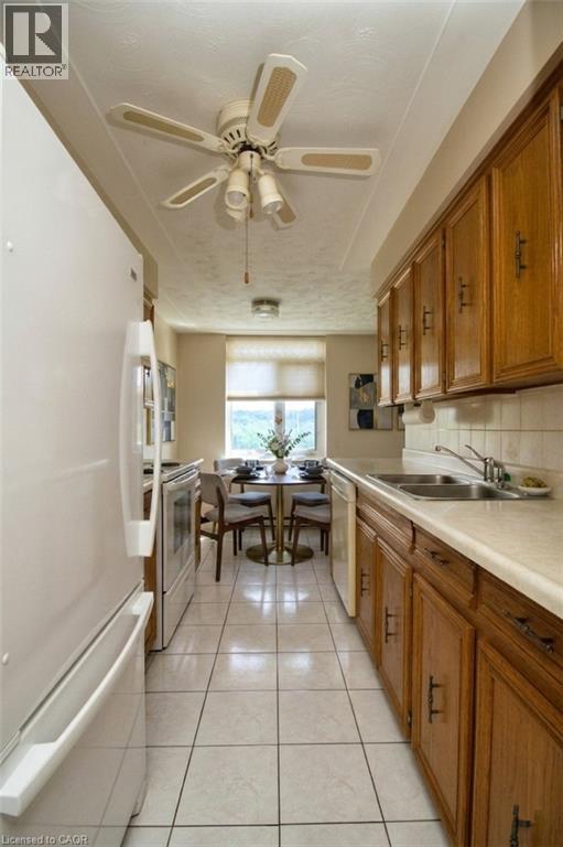 40 Harrisford Street Unit# 802, Hamilton, Ontario  L8K 6N1 - Photo 13 - 40835078
