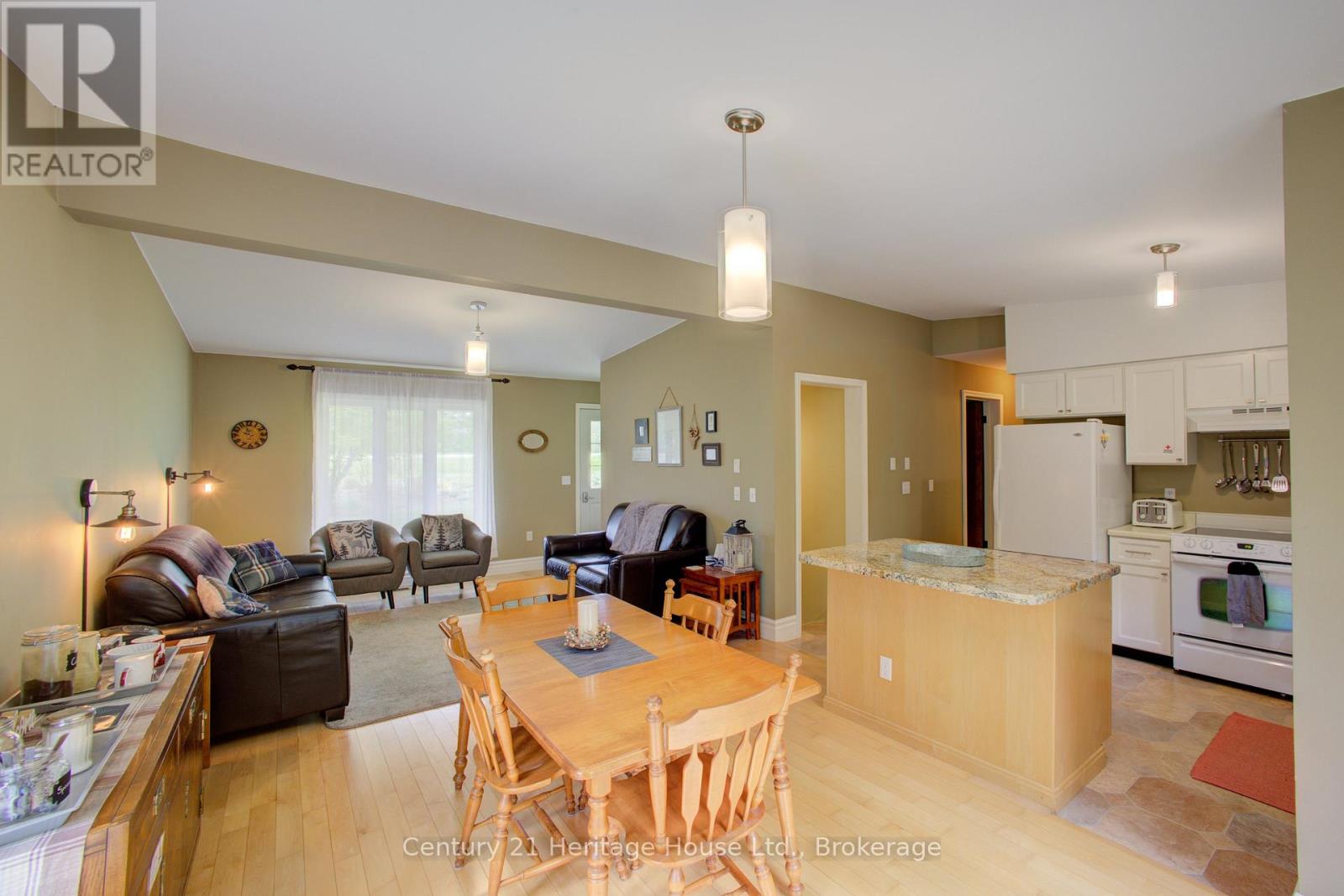 262845 Varney Road, West Grey, Ontario  N0G 1R0 - Photo 10 - X13219020