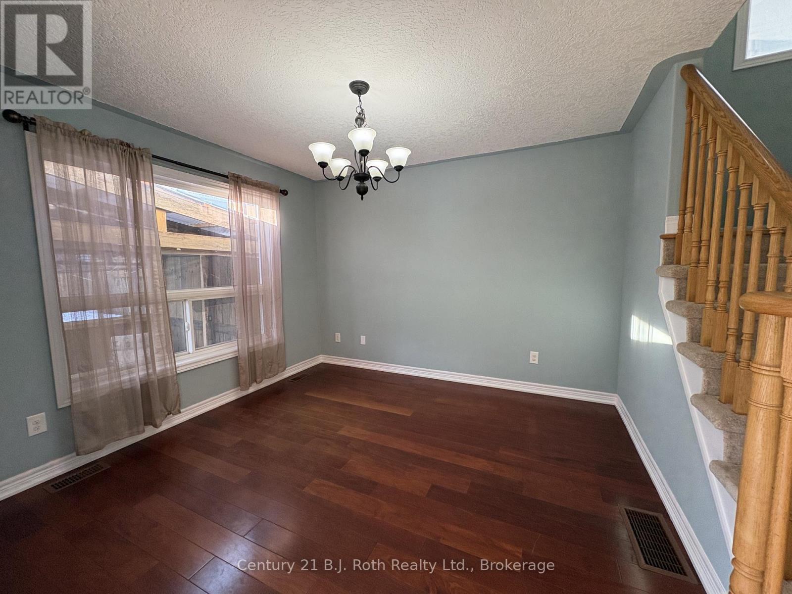 34 Pearl Drive, Orillia, Ontario  L3V 0A5 - Photo 11 - S13219102