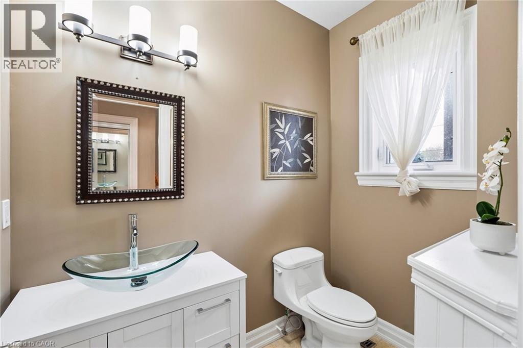1541 Garnet Avenue, Mississauga, Ontario  L5G 4C7 - Photo 4 - 40834938