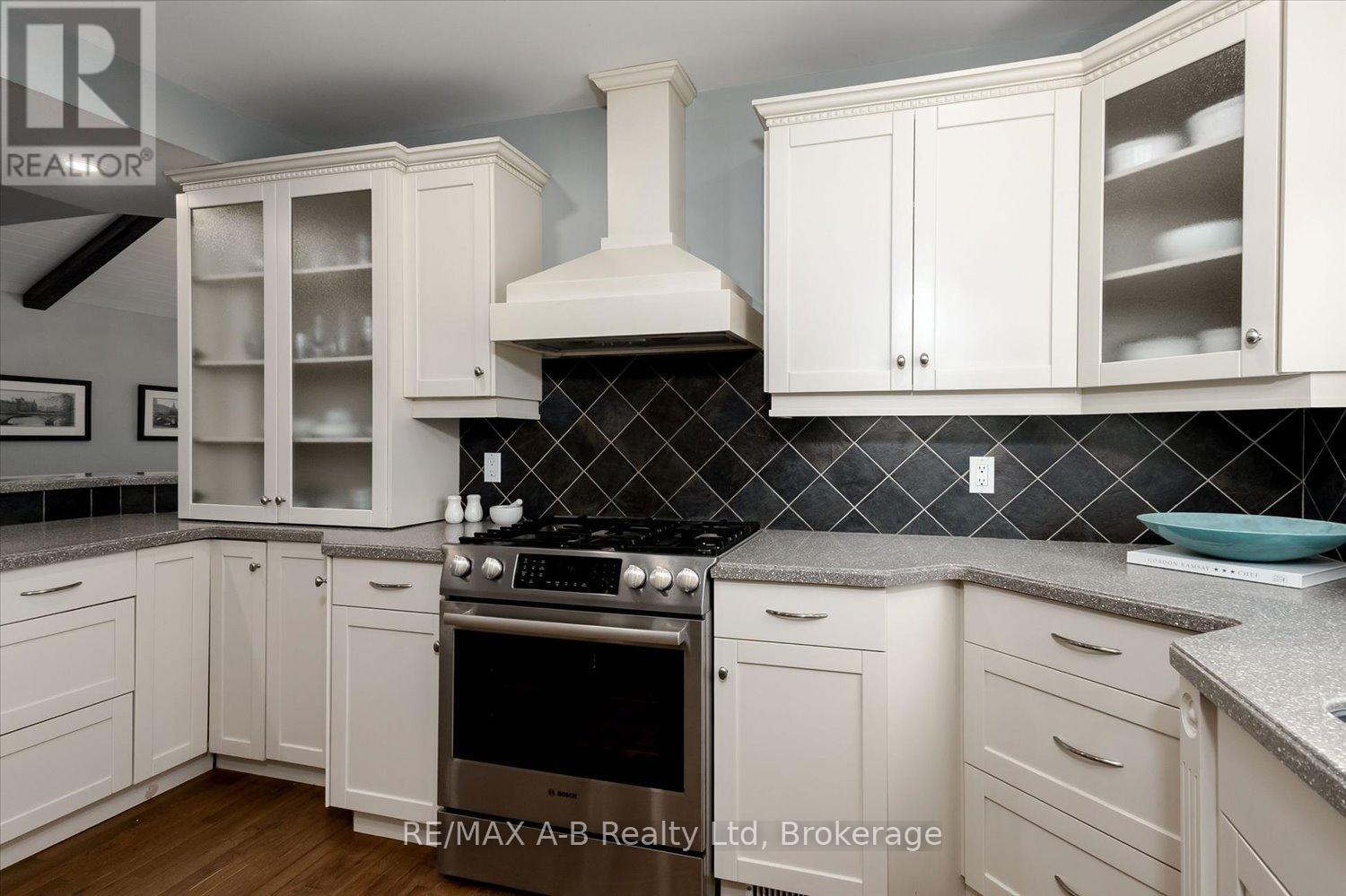 138 Huron Road, Perth South, Ontario  N0K 1X0 - Photo 13 - X13219622