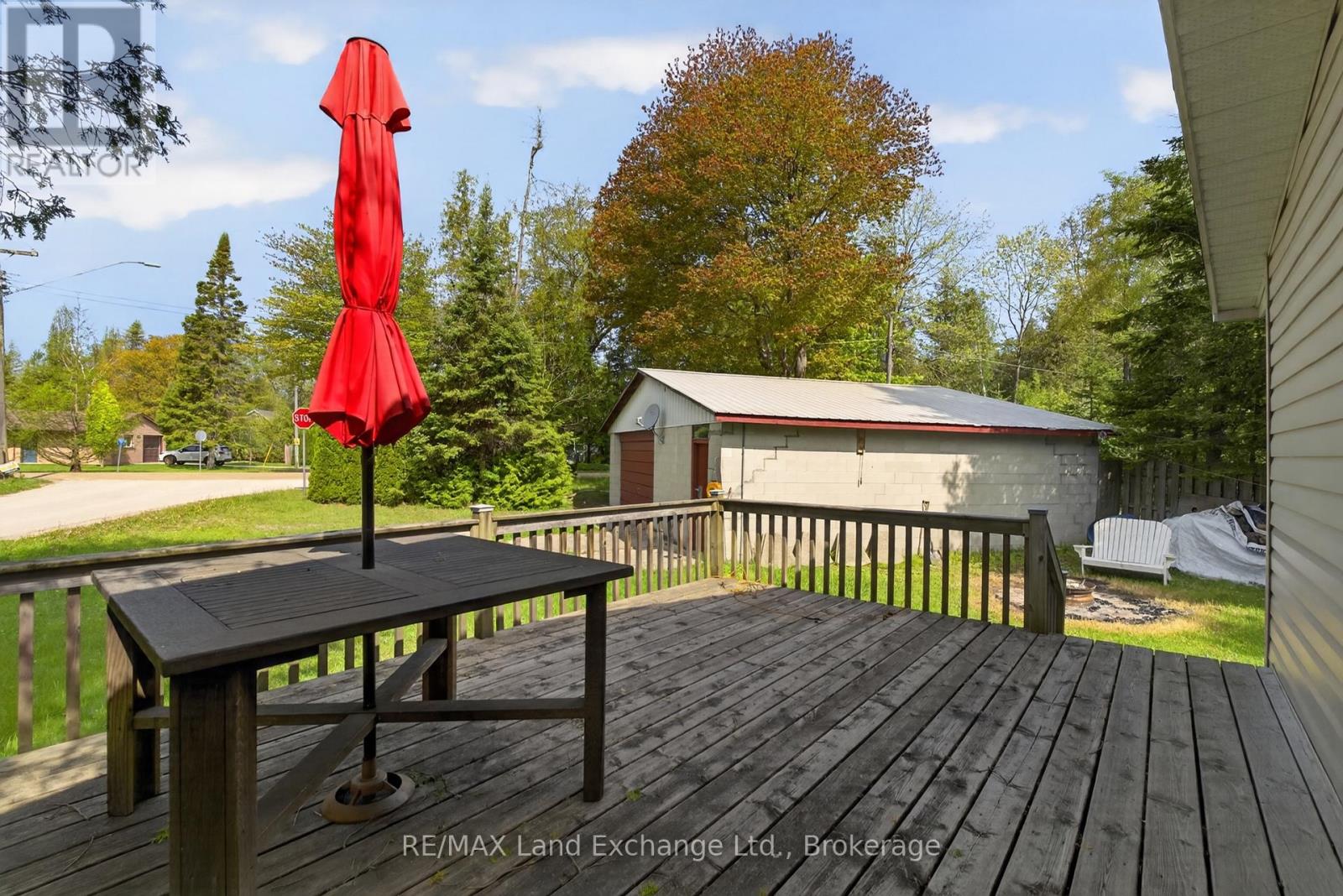 114 Sunrise Avenue, Huron-Kinloss, Ontario  N0G 2R0 - Photo 2 - X13219636