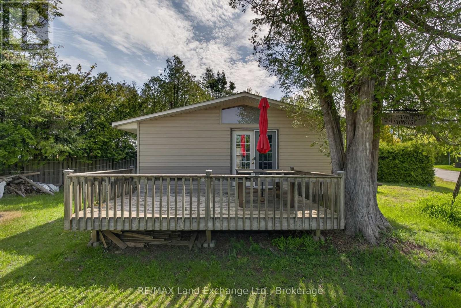 114 Sunrise Avenue, Huron-Kinloss, Ontario  N0G 2R0 - Photo 9 - X13219636