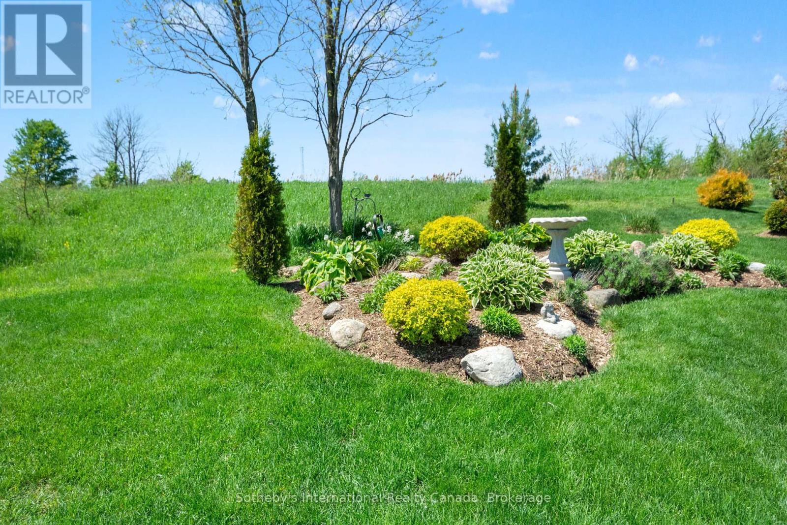 208 Snowberry Lane, Georgian Bluffs, Ontario  N0H 1S0 - Photo 4 - X13220002