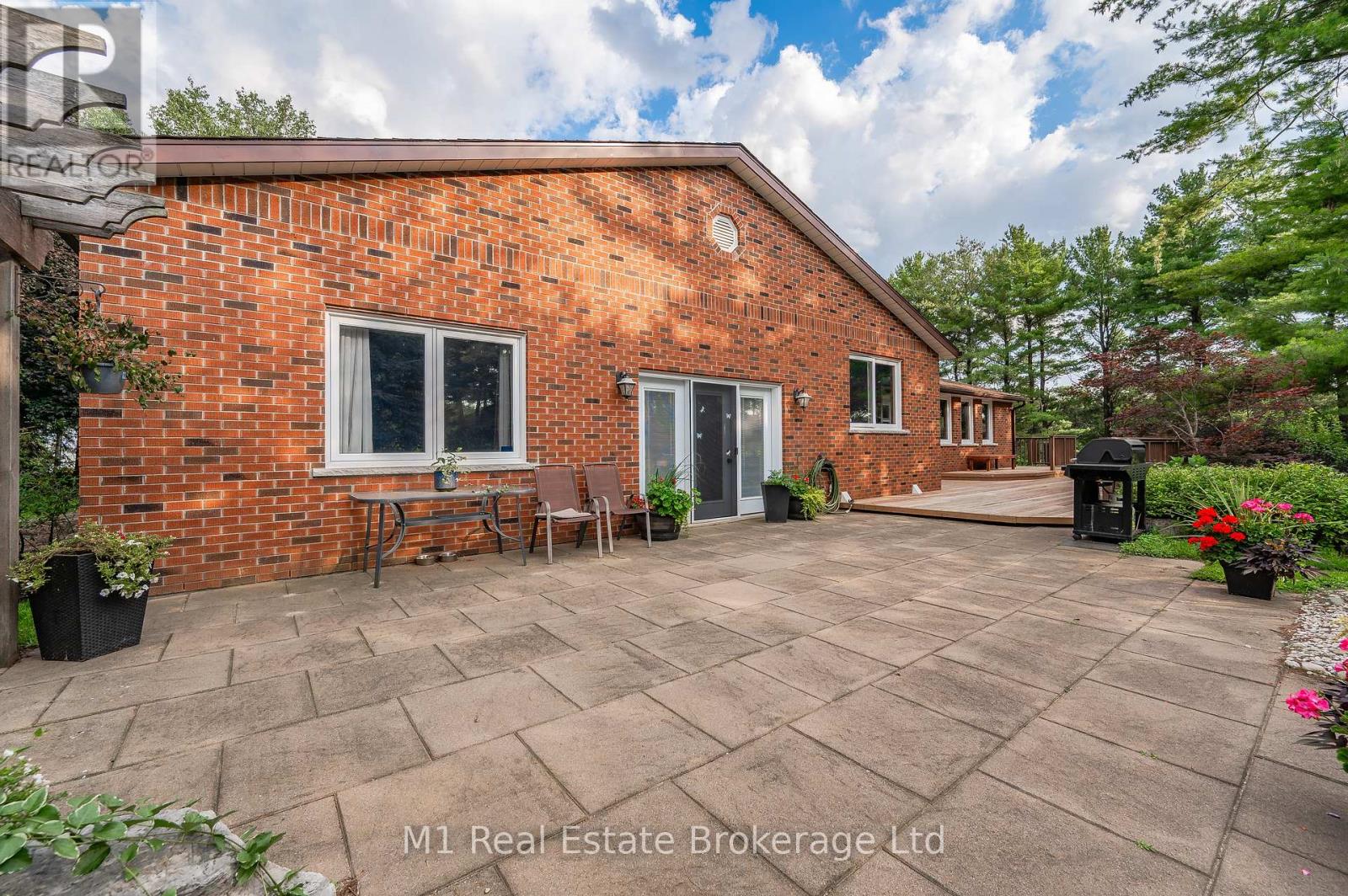 6946 Fife Road, Guelph/eramosa, Ontario  N1H 6J4 - Photo 40 - X13220028