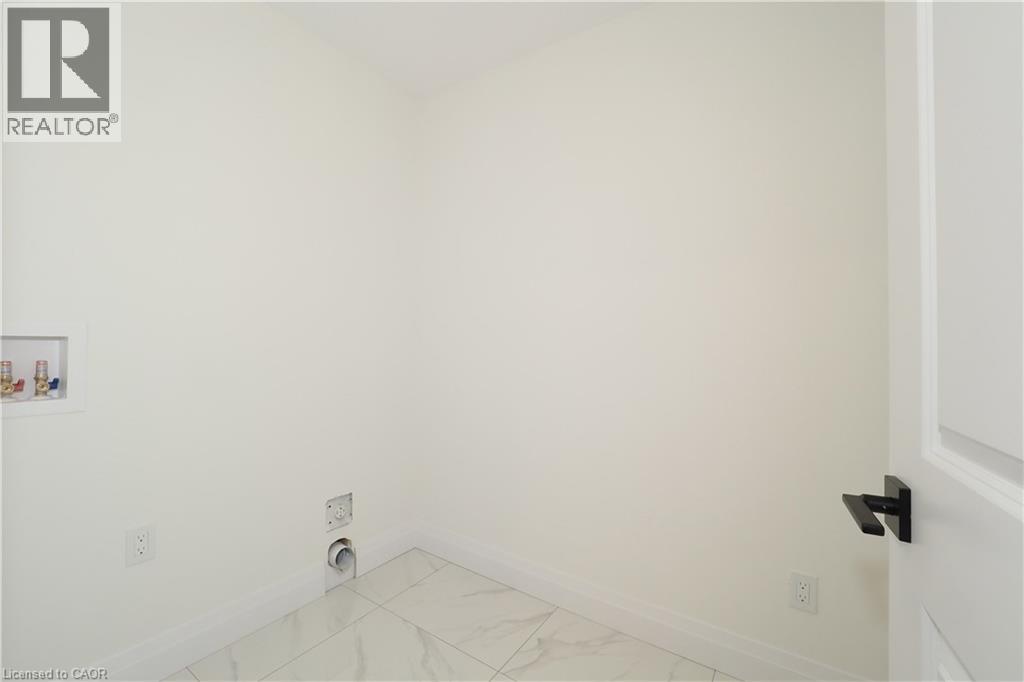 217 Jeffrey Place, Kitchener, Ontario  N2C 2T7 - Photo 25 - 40833963