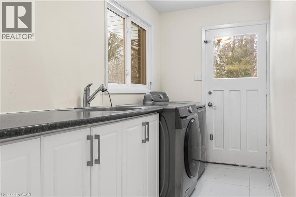 145 Wolfdale Avenue, Oakville, Ontario  L6L 4R9 - Photo 13 - 40830760