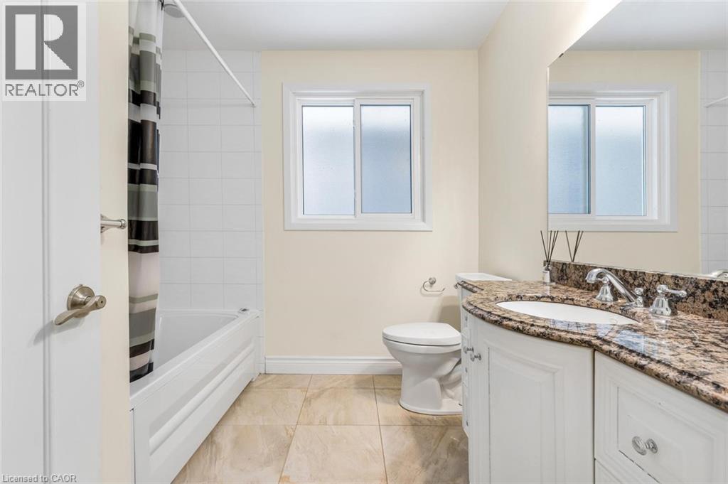 145 Wolfdale Avenue, Oakville, Ontario  L6L 4R9 - Photo 18 - 40830760