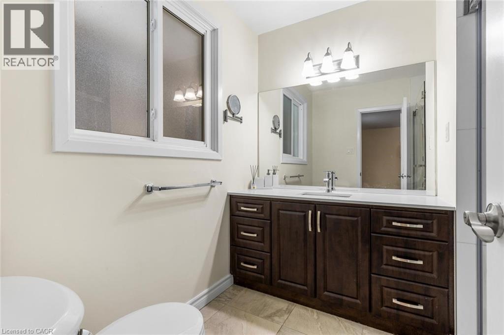 145 Wolfdale Avenue, Oakville, Ontario  L6L 4R9 - Photo 21 - 40830760