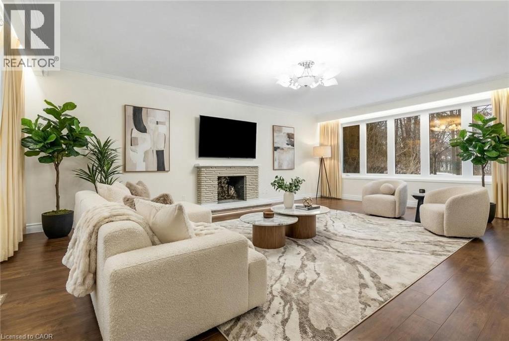 145 Wolfdale Avenue, Oakville, Ontario  L6L 4R9 - Photo 3 - 40830760