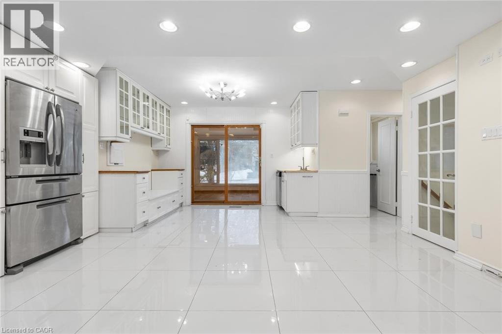 145 Wolfdale Avenue, Oakville, Ontario  L6L 4R9 - Photo 8 - 40830760