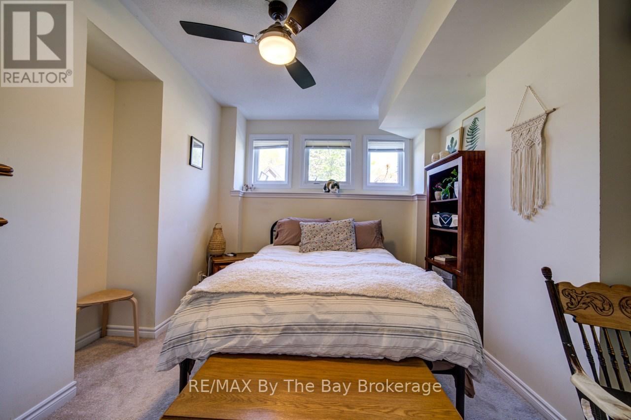 100 Allegra Drive, Wasaga Beach, Ontario  L9Z 1P2 - Photo 29 - S13201768