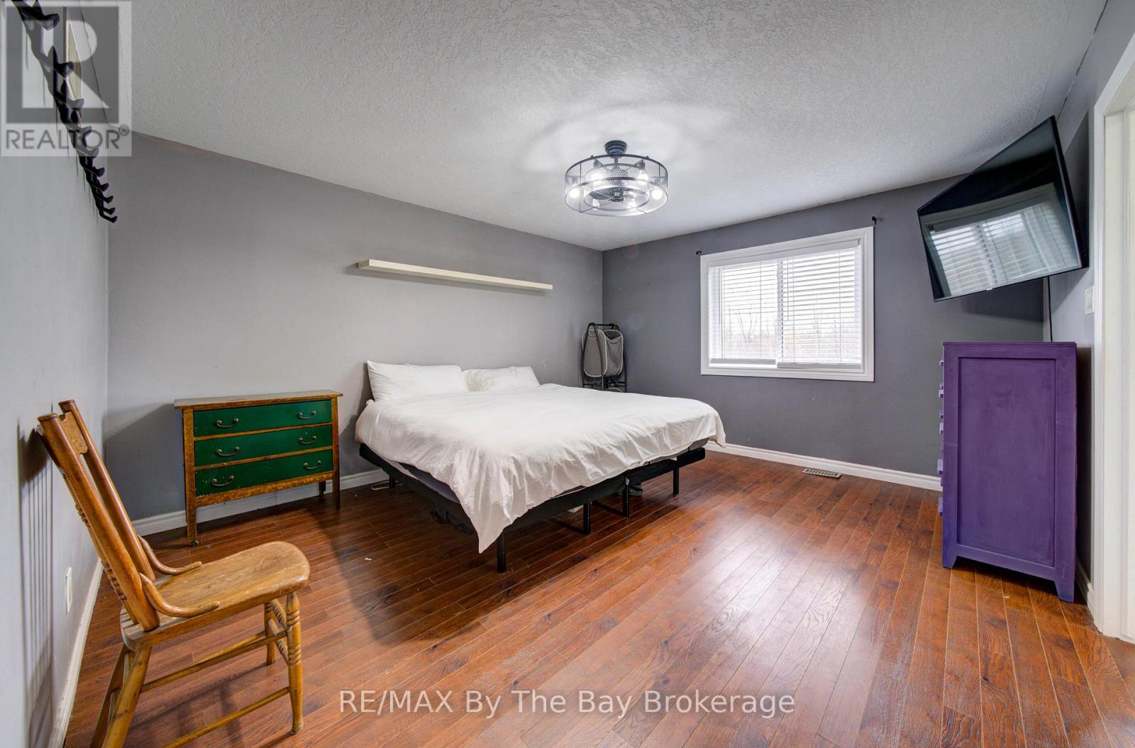 229 Atkinson Street, Clearview, Ontario  L0M 1S0 - Photo 10 - S13220868